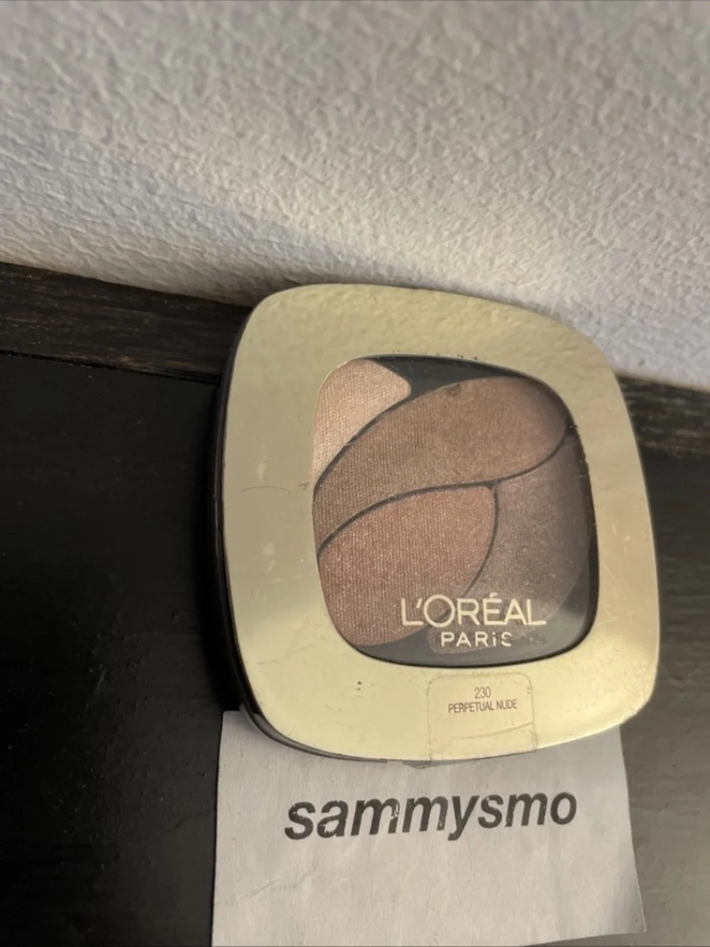 Loreal Paris Colour Riche Eyeshadow Quad # 230 Perpetual Nude
